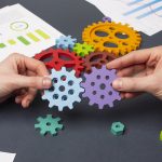 КС РФ пересмотрел подход к досрочному исполнению обязательств при реорганизации: мнение партнера АБ «Эксиора» Юрия Сбитнева